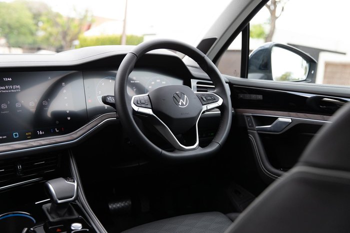 2025 Volkswagen Touareg 210TDI Elegance