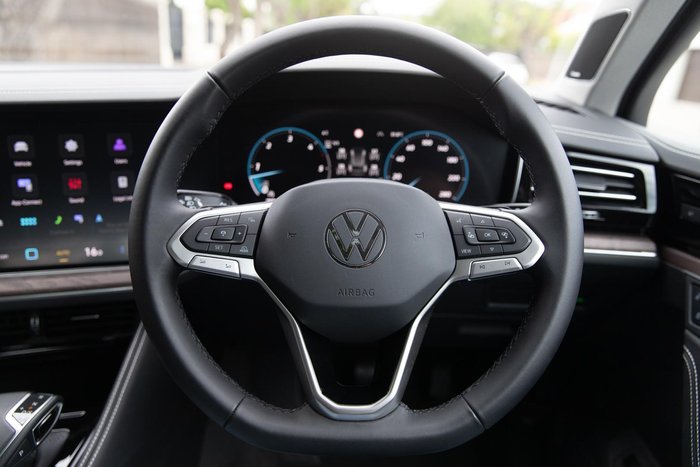 2025 Volkswagen Touareg 210TDI Elegance