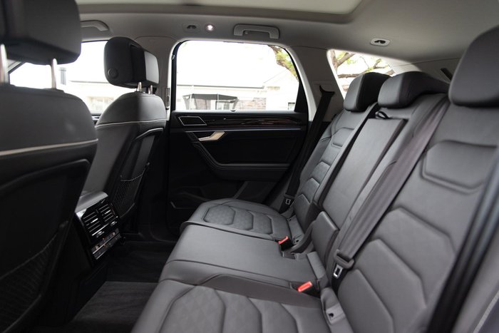 2025 Volkswagen Touareg 210TDI Elegance