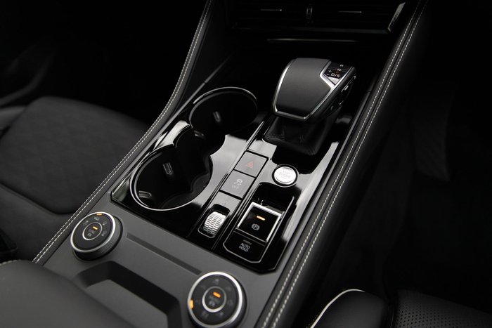 2025 Volkswagen Touareg 210TDI Elegance