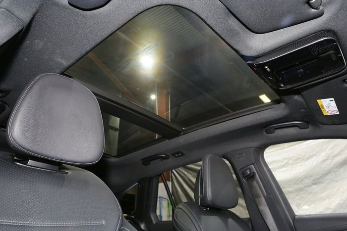 2023 Mercedes-Benz GLC-Class GLC300