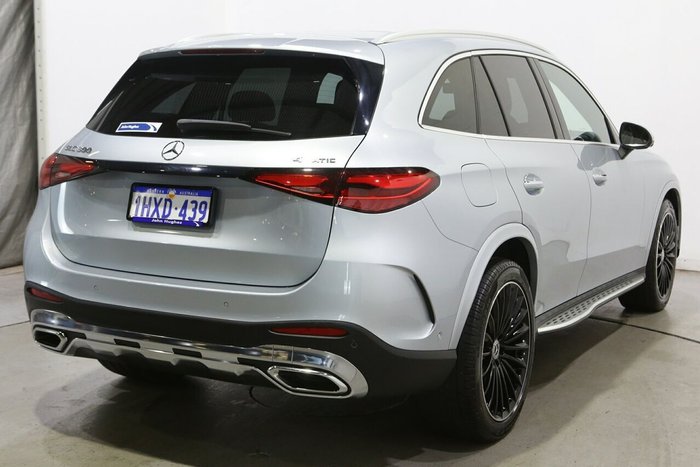 2023 Mercedes-Benz GLC-Class GLC300