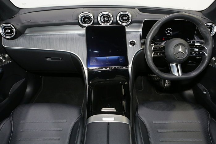 2023 Mercedes-Benz GLC-Class GLC300