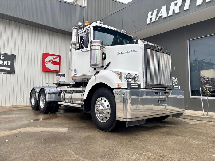2021 Western Star 4864Fs2 Day Cab Prime Mover White