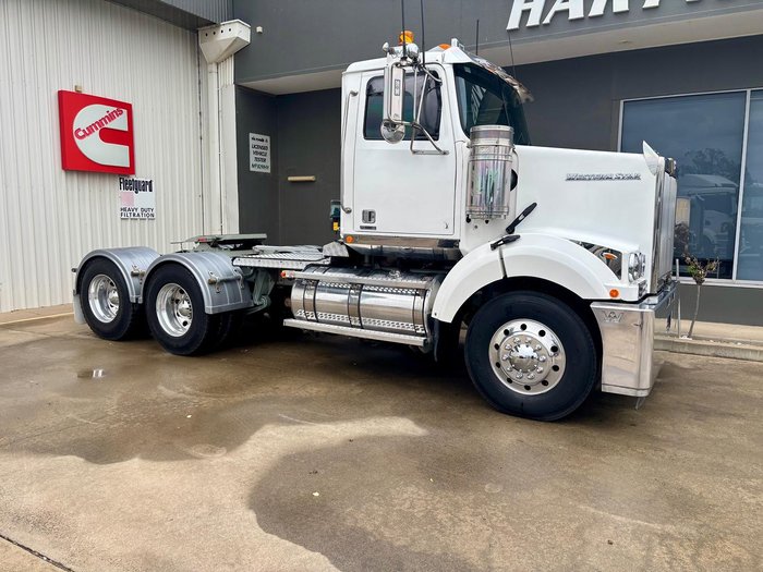 2021 Western Star 4864Fs2 Day Cab Prime Mover White
