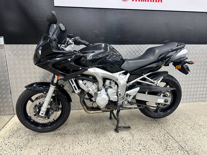 2006 Yamaha FZ6S BLUE