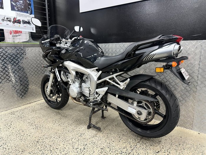 2006 Yamaha FZ6S BLUE