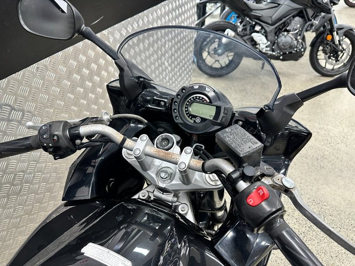 2006 Yamaha FZ6S BLUE