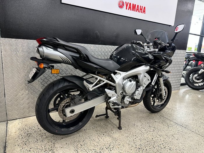 2006 Yamaha FZ6S BLUE