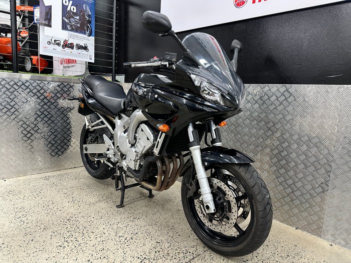 2006 Yamaha FZ6S BLUE