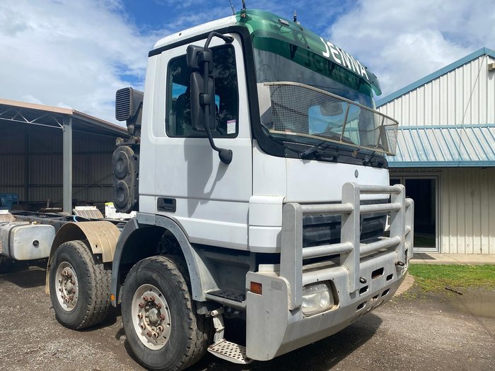 2006 Mercedes-Benz 3244 White