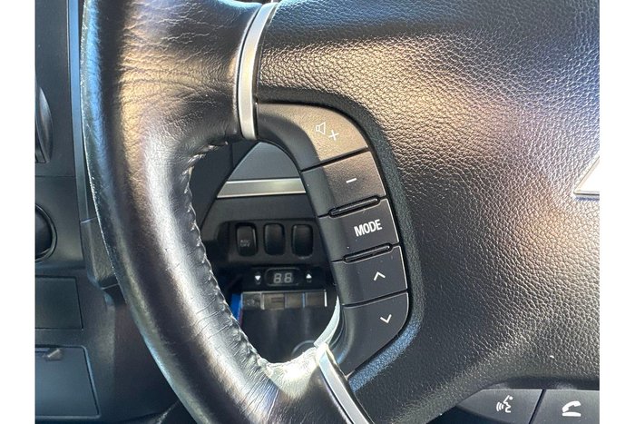 2010 Mitsubishi Pajero GLS