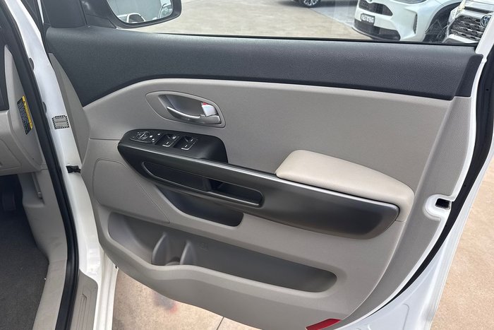 2020 Kia Carnival S