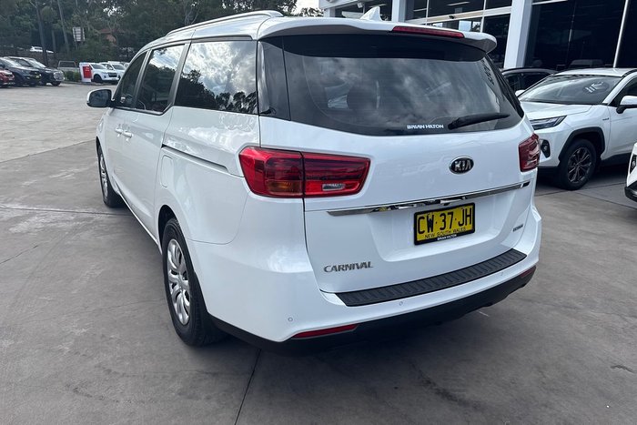 2020 Kia Carnival S