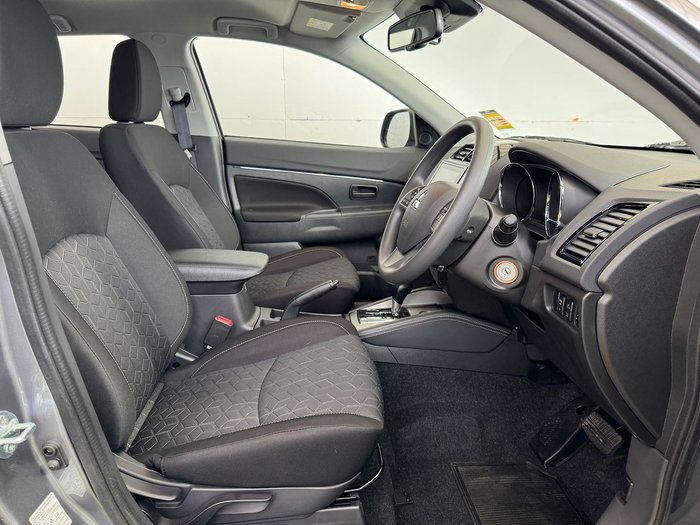 2024 Mitsubishi ASX ES