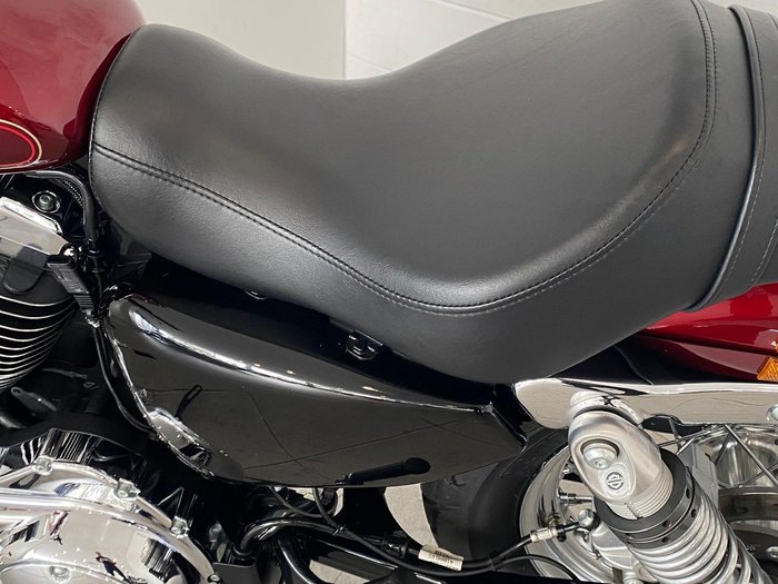 2016 Harley-Davidson 1200 Custom (XL1200C) Sportster Red