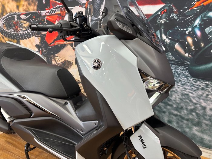 2025 Yamaha XMAX 300 (CZD300A) BLUE