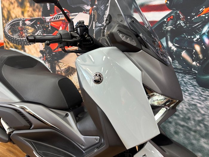 2025 Yamaha XMAX 300 (CZD300A) BLUE