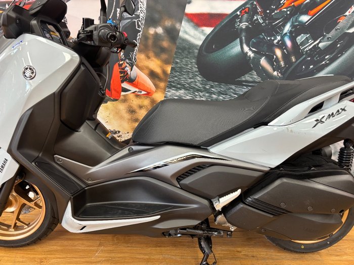 2025 Yamaha XMAX 300 (CZD300A) BLUE