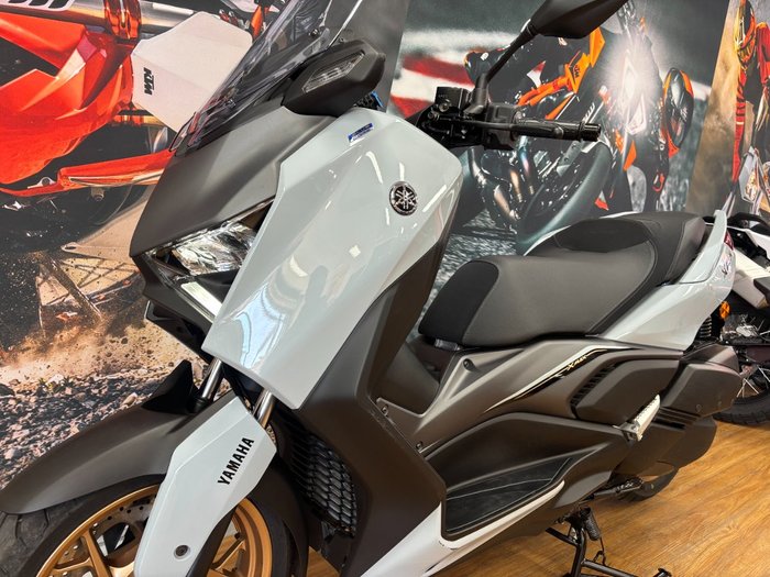 2025 Yamaha XMAX 300 (CZD300A) BLUE