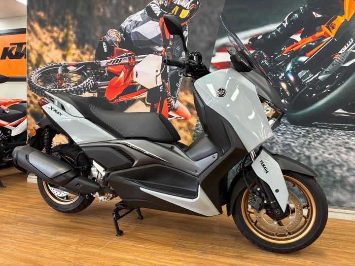 2025 Yamaha XMAX 300 (CZD300A) BLUE
