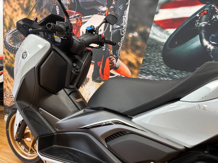 2025 Yamaha XMAX 300 (CZD300A) BLUE