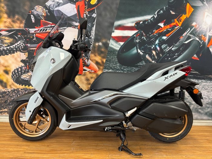 2025 Yamaha XMAX 300 (CZD300A) BLUE
