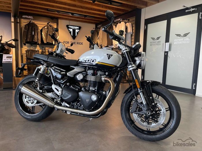 TRIUMPH SPEED TWIN 1200 ROAD SPEED TWIN WHITE