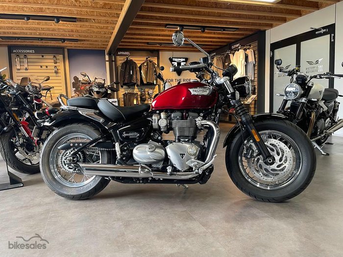 TRIUMPH BONNEVILLE SPEEDMASTER ROAD SPEEDMASTER RED