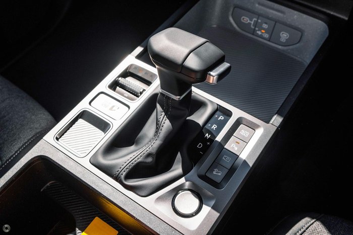 2025 Kia Tasman S