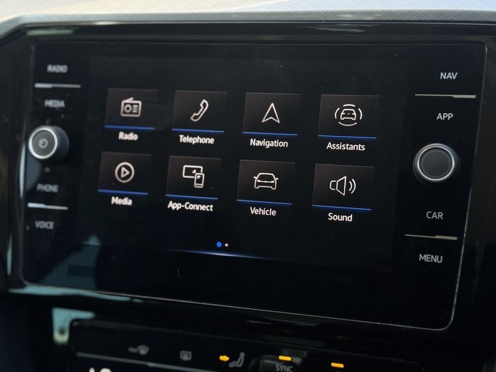 2022 Volkswagen Passat 140TSI Business