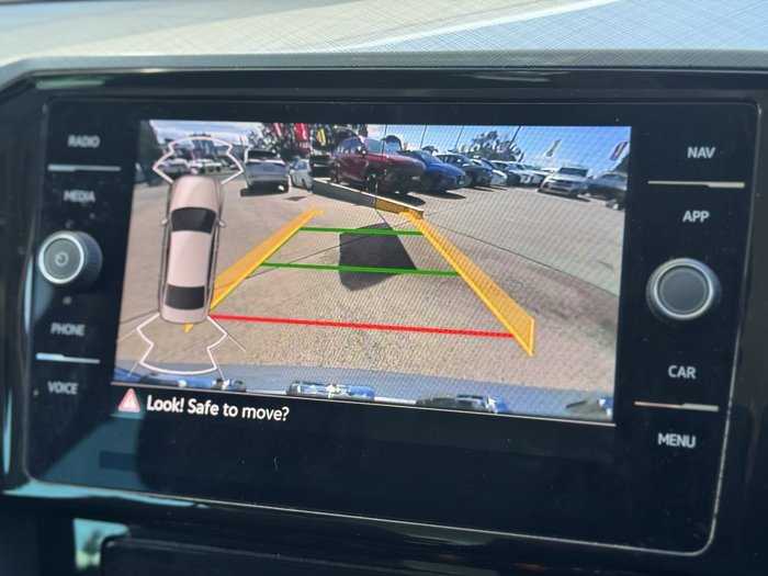 2022 Volkswagen Passat 140TSI Business