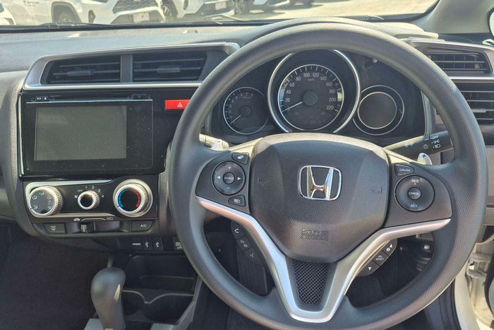 2016 Honda Jazz VTi