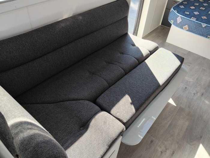 2019 New Age Caravans Ro21be Comfort Triple Bunk Family Van With Full Ensuite
