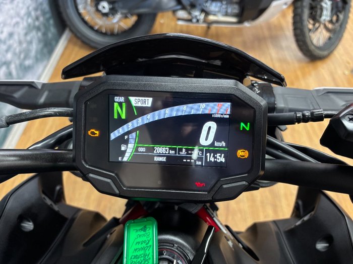 2021 Kawasaki Z900 SUPERNAKED (ZR900) GREY