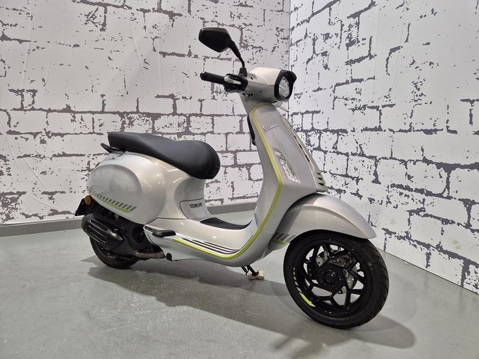 2024 Vespa Sprint Tech 150 Sprint Silver