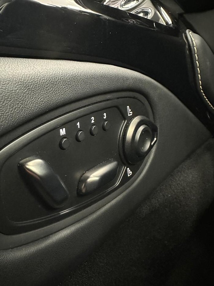 2022 Aston Martin Vantage MY22 Jet Black