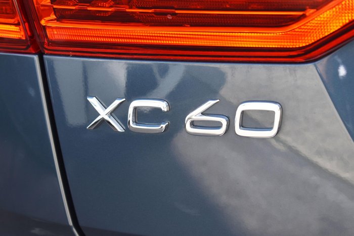 2023 Volvo XC60 Ultimate B5 Bright MY24 AWD Denim Blue