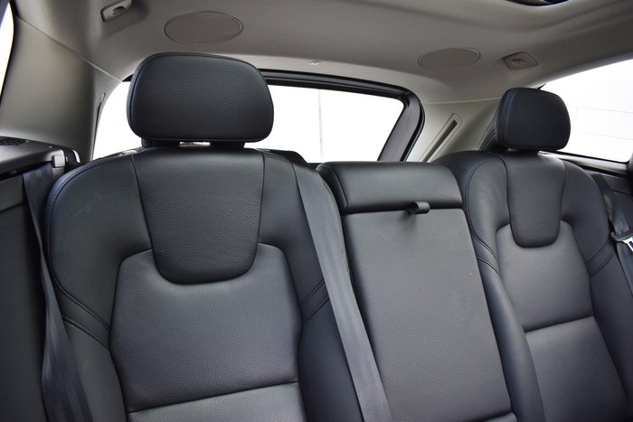 2023 Volvo XC60 Ultimate B5 Bright MY24 AWD Denim Blue