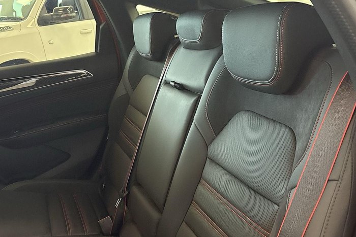 2022 Renault Arkana R.S. Line