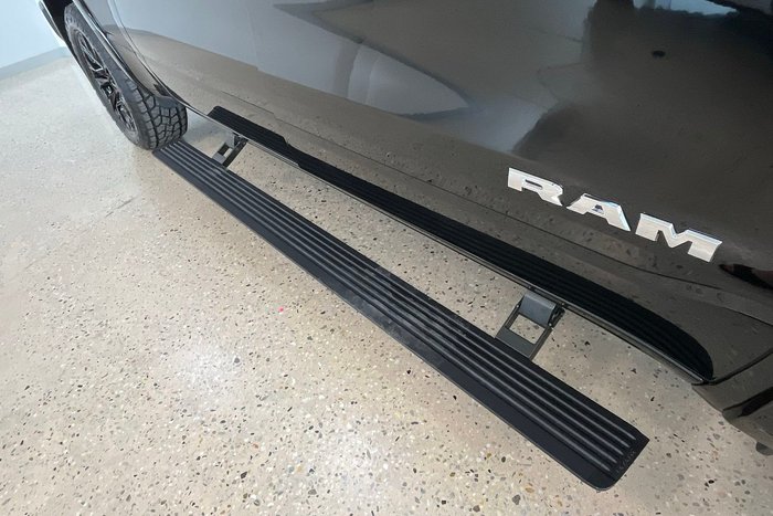 2025 RAM 1500 Laramie Sport Hurricane SO RamBox