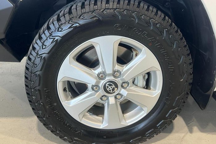 2022 Toyota Landcruiser GXL