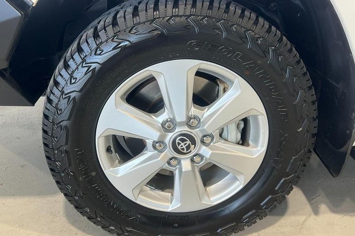 2022 Toyota Landcruiser GXL