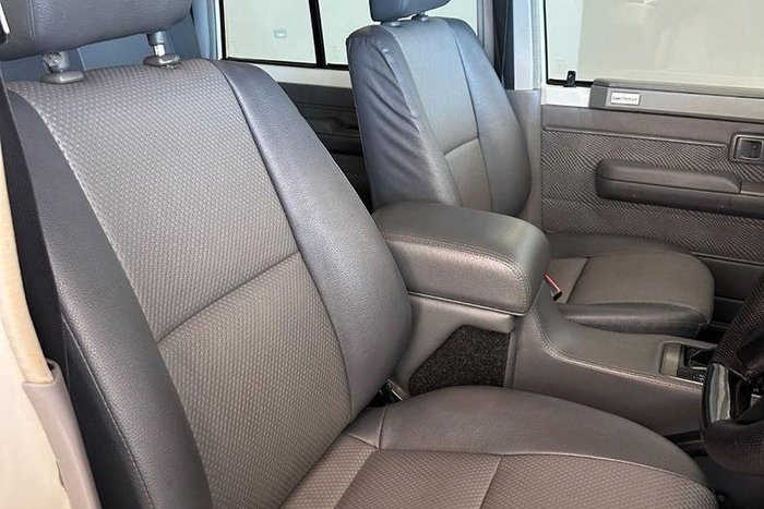 2013 Toyota Landcruiser Workmate