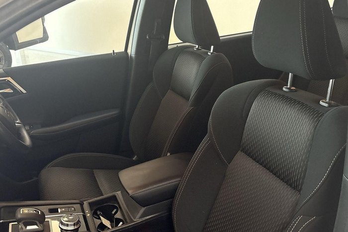 2022 Mitsubishi Outlander ES