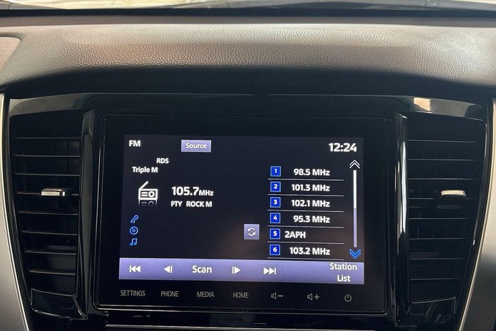 2021 Mitsubishi Pajero GLX