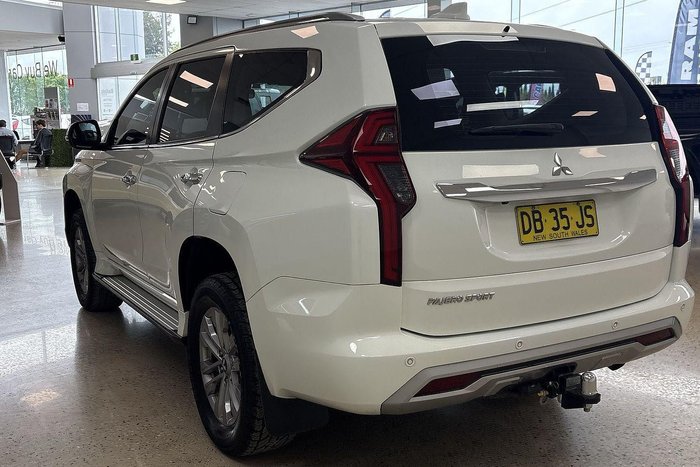 2021 Mitsubishi Pajero GLX