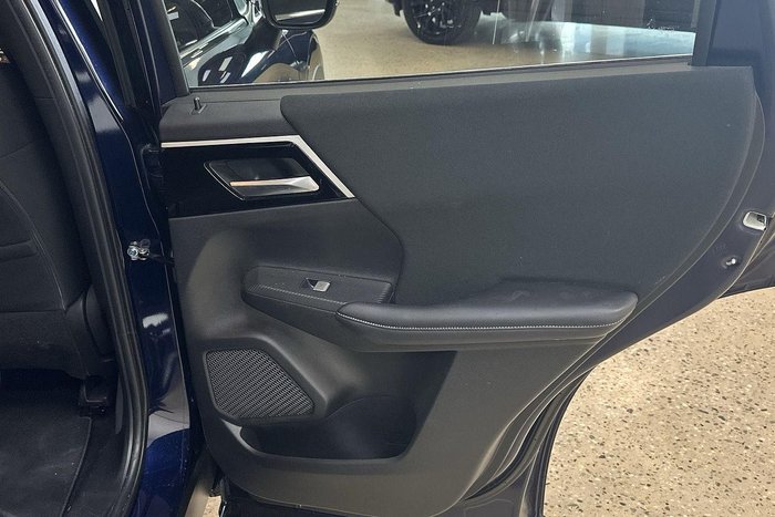 2023 Mitsubishi Outlander ES