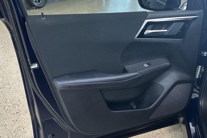 2023 Mitsubishi Outlander ES