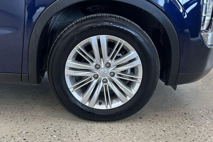 2023 Mitsubishi Outlander ES